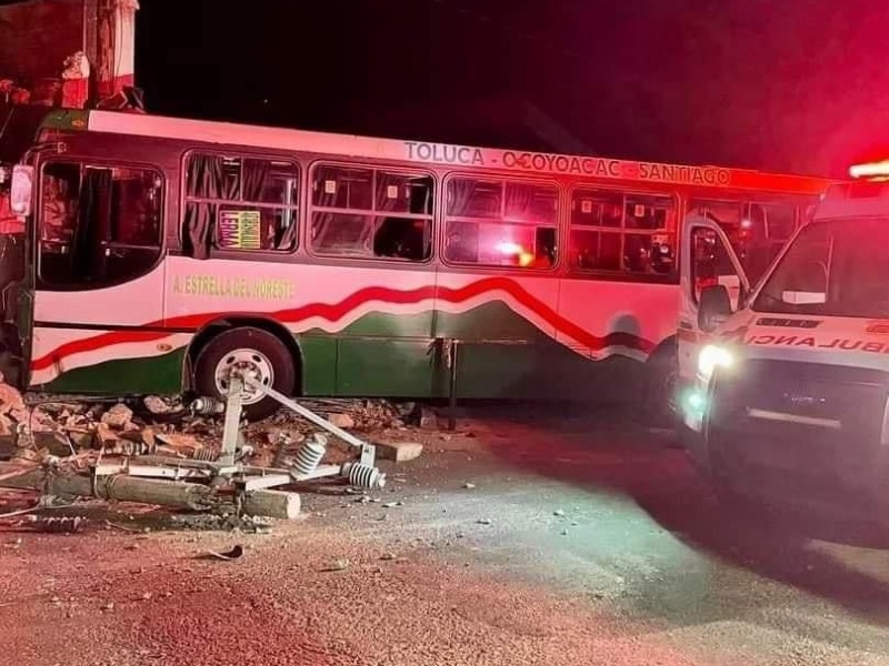 Se registra accidente en San Miguel Ameyalco