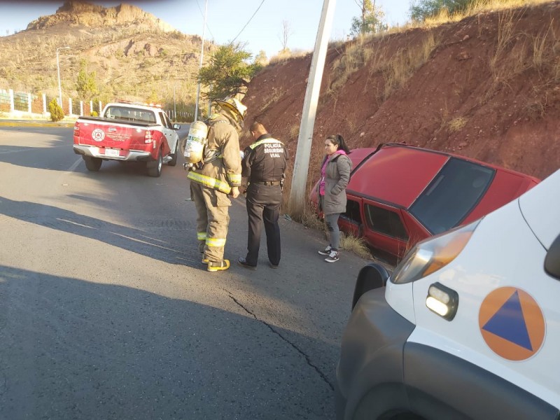 Se registra accidente vehicular sobre la Calzada Solidaridad