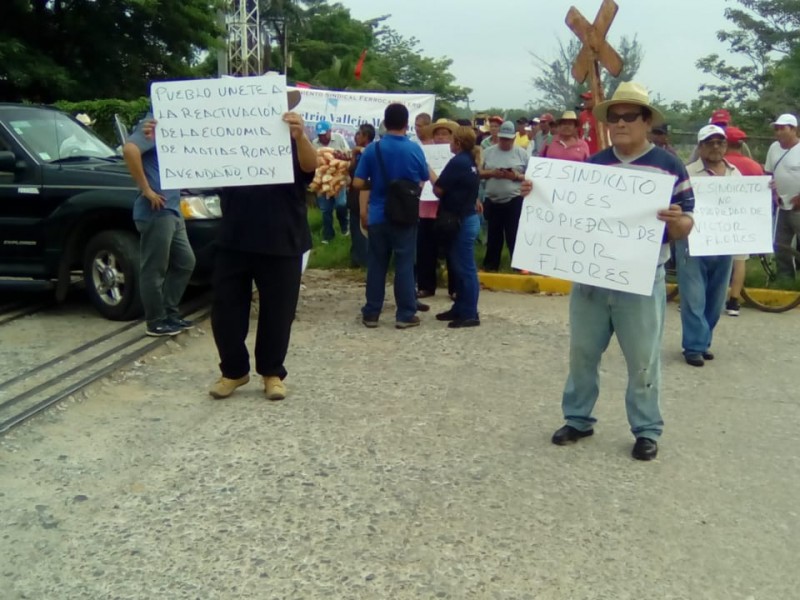 Se registra el primer bloqueo ferrocarrilero en Oaxaca