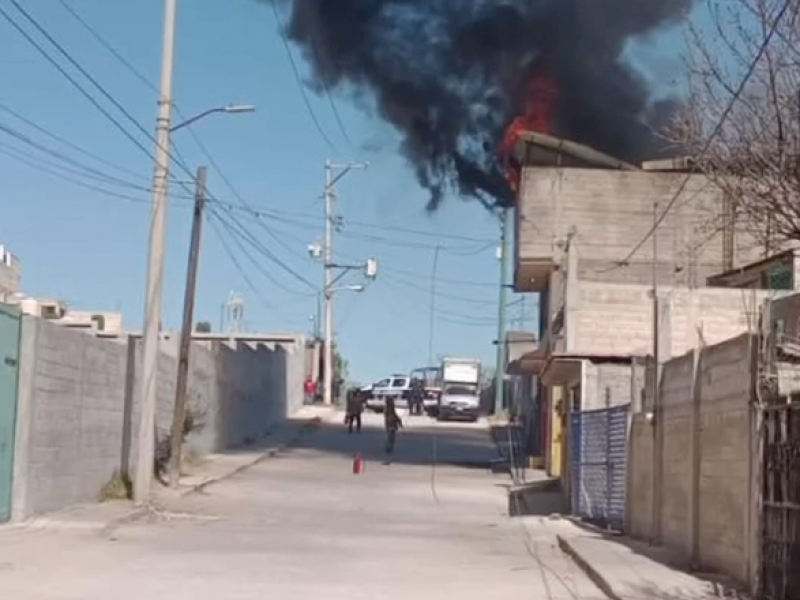 Se registra fuerte incendio en Nicolás Romero