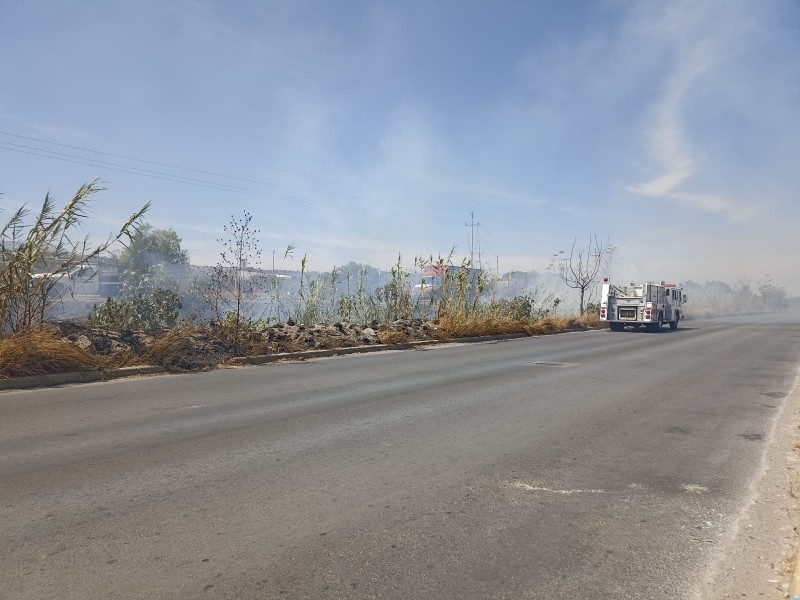 Se registra incendio en Dren de Valsequillo