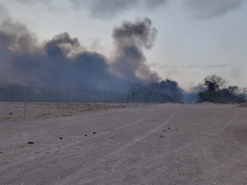 Se registra incendio en predio del Recinto Portuario