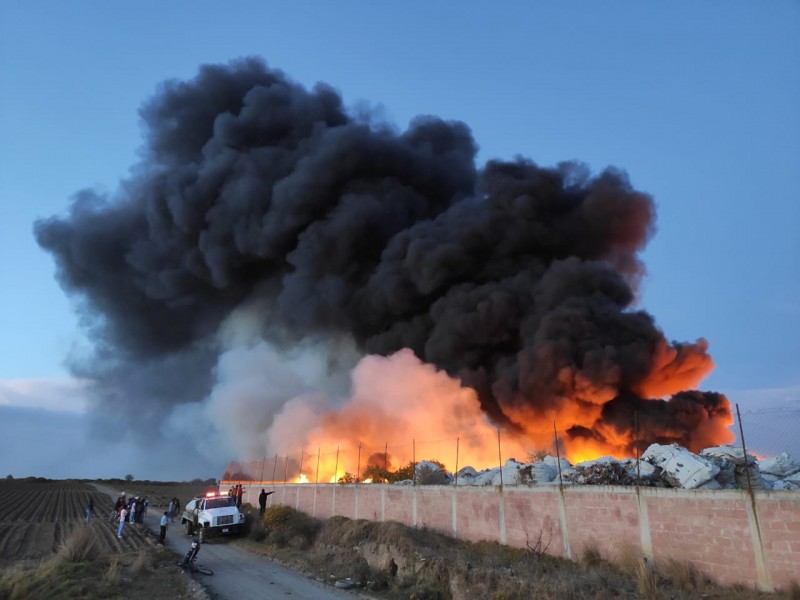 Se registra incendio en San Antonio La Isla