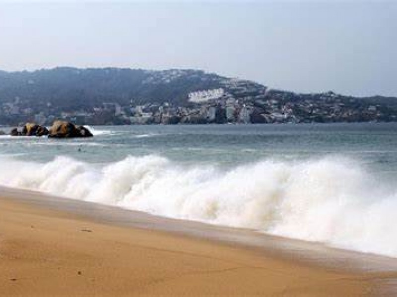 Se registra mar de fondo en las costas de Guerrero