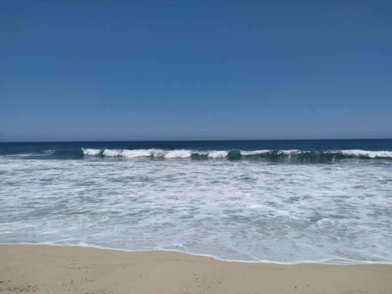 Se registra mar de fondo en  playas cabeñas