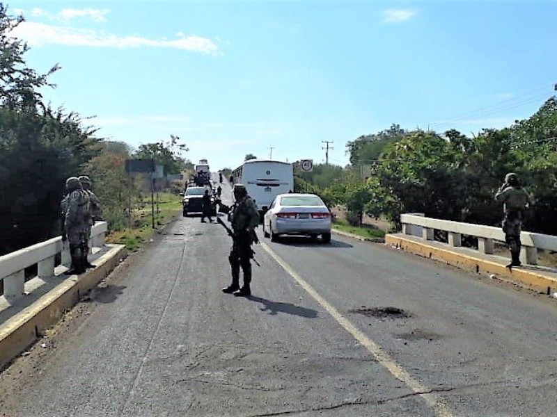 Se registra tiroteo y bloqueos en Buenavista