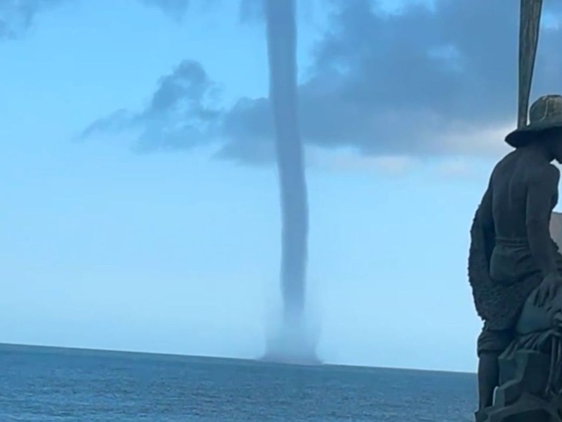 Se registra tromba en Puerto Peñasco