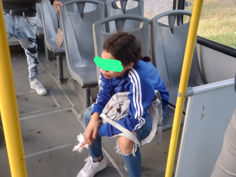 Agreden unidades del transporte público por celebración del Halloween Agreden unidades del transporte público por celebración del Halloween