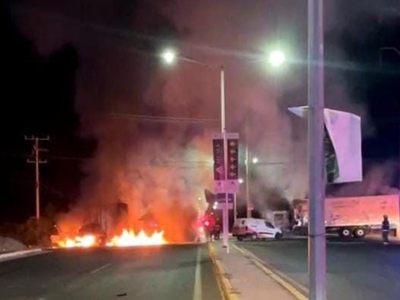 Se registran bloqueos en diferentes zonas de Culiacán