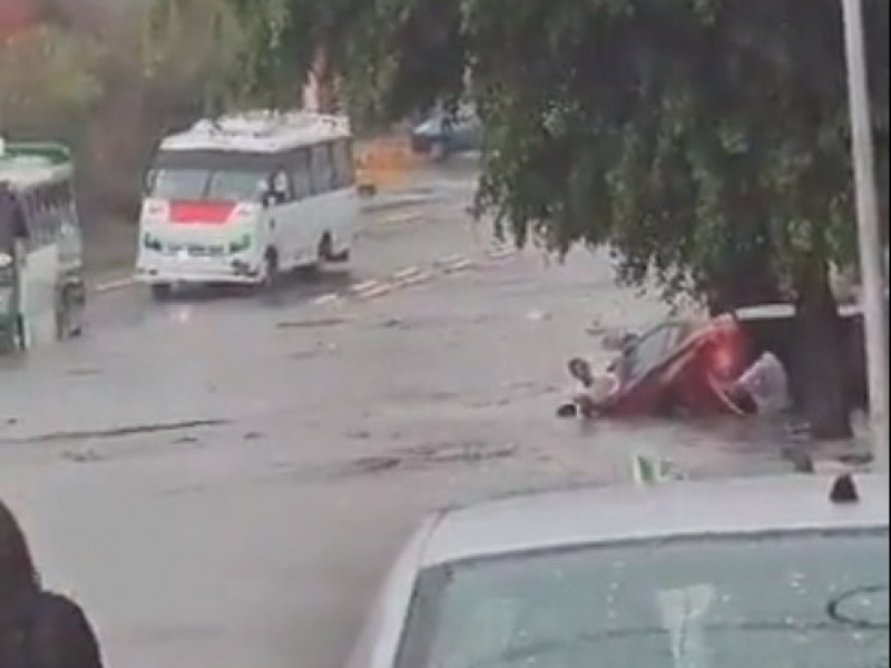 Se registran fuertes inundacioens en Puebla