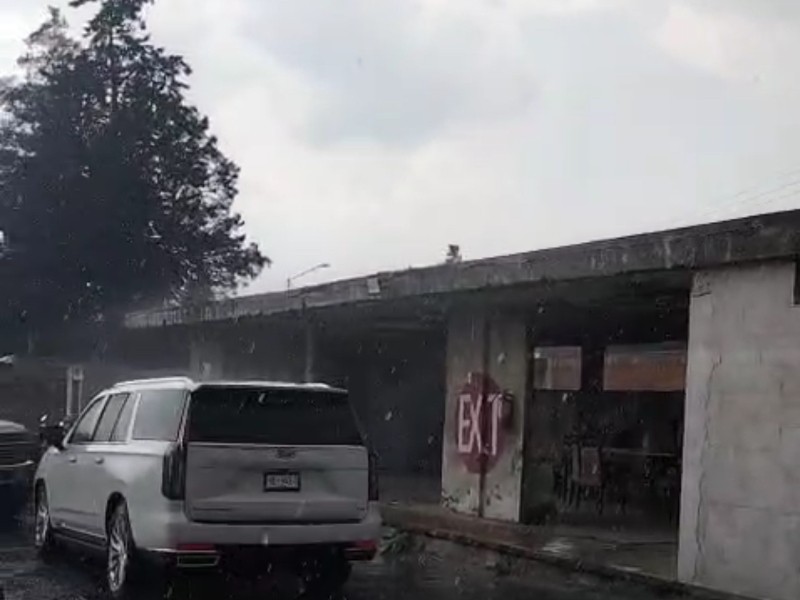 Se registran lluvias en la capital poblana