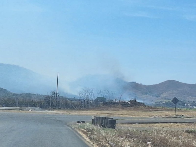 Se reporta incendio en el cerro de La Cantera, Tepic
