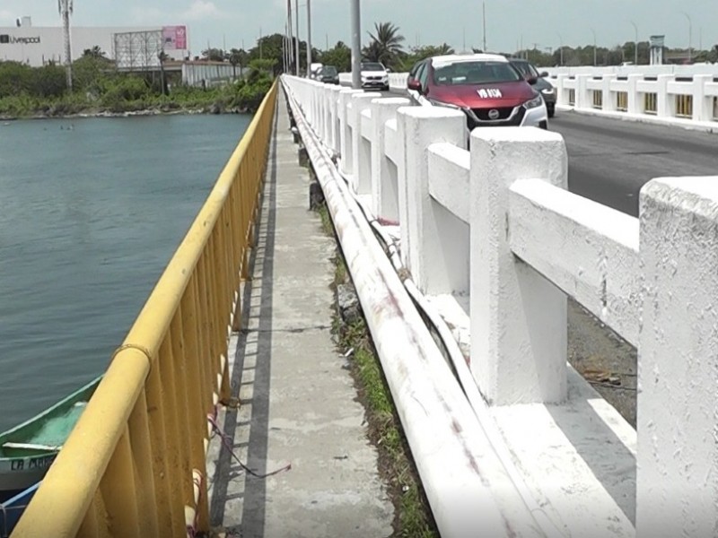 Se requieren más de mil millones para puente vehicular