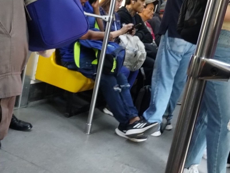 Se restablece servicio del tren ligero en línea 1