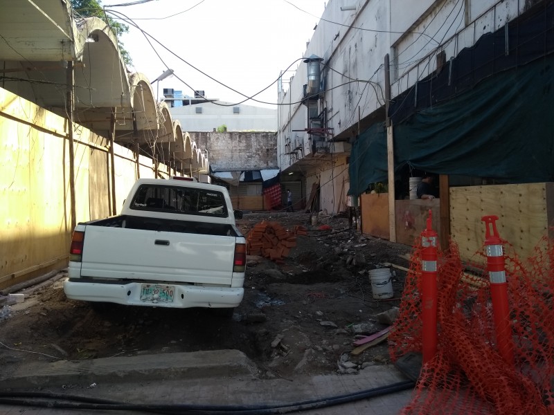 Se retrasan trabajos de remodelación del mercado flores