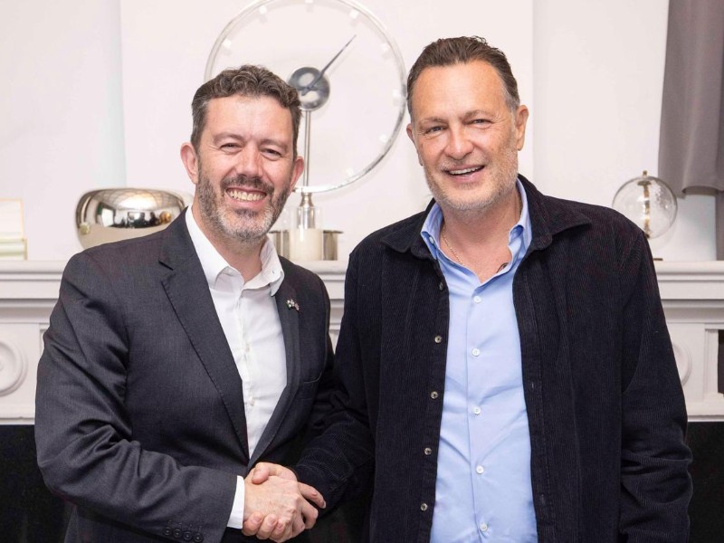 Se reúne Mauricio Kuri con presidente de American Society of Mexico