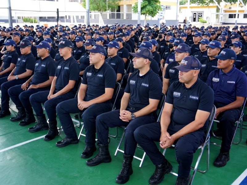 Se reúne secretaria de Seguridad Pública con cadetes de Isspe,