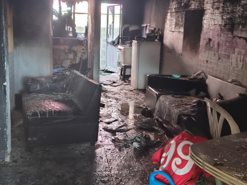 Se solicita de tu apoyo para familia que perdió todo en incendio