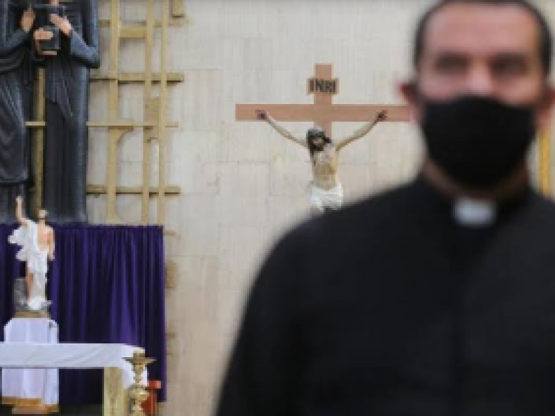 Se une Iglesia al uso de cubrebocas