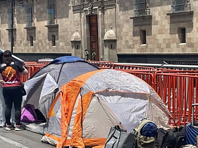 Se van a plantón a CDMX estudiantes de Escuela Militarizada