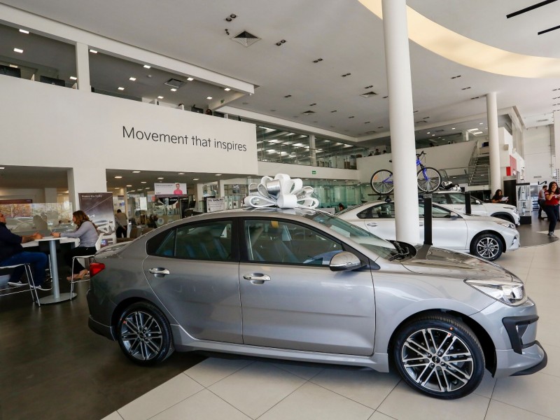 Se venden 7,404 vehículos nuevos en el 1er trimestre