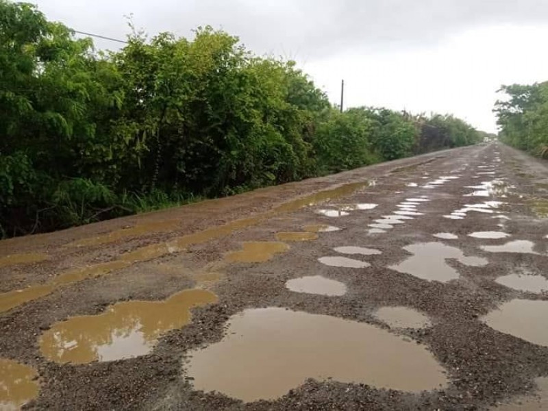 Se vuelve intransitable la carretera de Unión Hidalgo-Juchitán