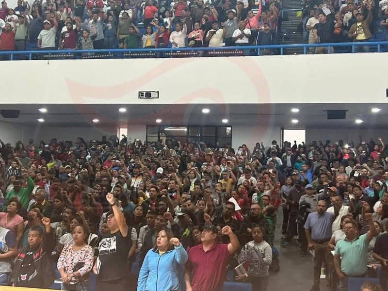 Sección 22 levanta paro tras votación cerrada entre docentes