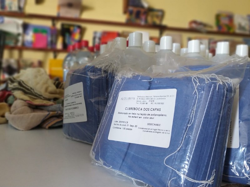 Secretaria de Educación entregó kits de limpieza a escuelas