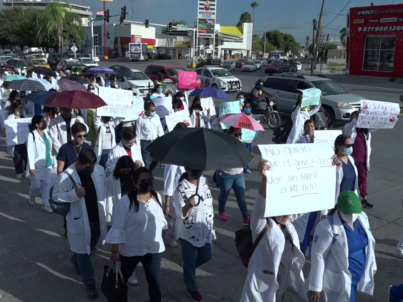 Secretaria de salud rechazan petición de abolición del servicio social