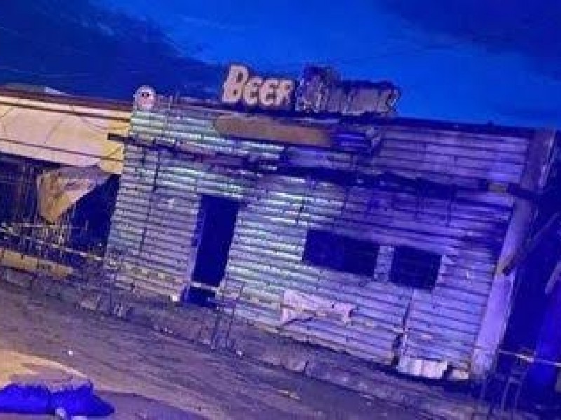 Sector salud atiende a 7 lesionados por incendio en bar