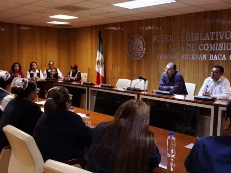 Sector salud denuncia despido de trabajadores