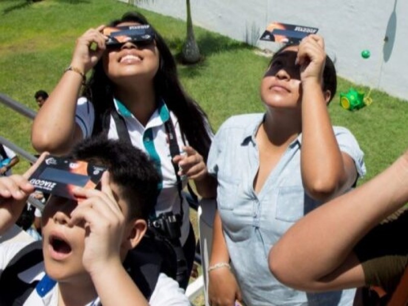 Sector salud reporta cero casos de ceguera por eclipse solar