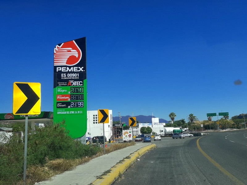 Sectores de emergencia y sociales afectados por precio de gasolina