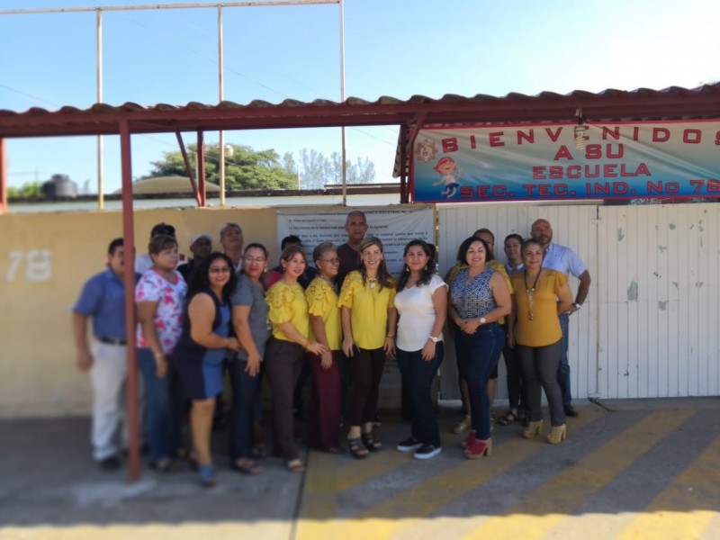 Secundaria de Tejería en Veracruz sin clases