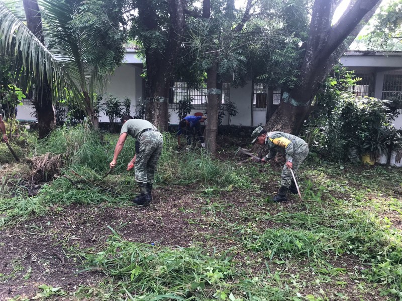 SEDENA apoya en labores de rehabilitación en escuelas