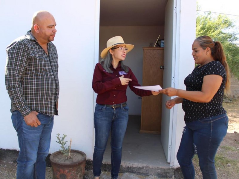 Sedesson entrega obras de infraestructura y dormitorios