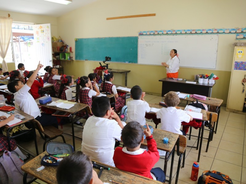 SEE asigna 31 docentes a 21 escuelas en Zitácuaro