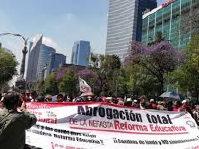 Seguiran movilizaciones anuncia CNTE