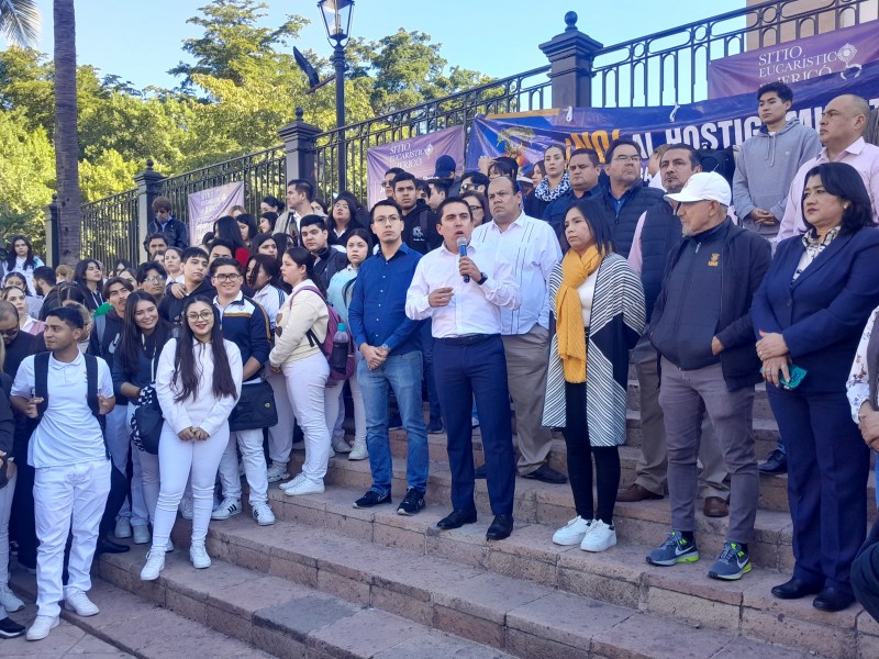 Seguiremos saliendo a tomar la plaza pública, advierten universitarios