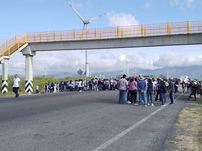 Segundo día de bloqueo de alumnos de la UNISTMO