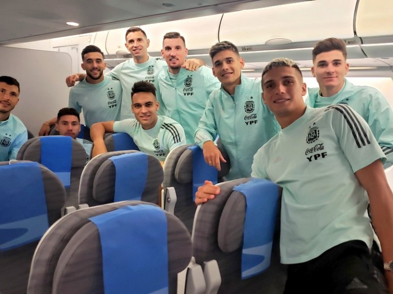 Selección argentina regresa a casa tras el escándalo en Brasil