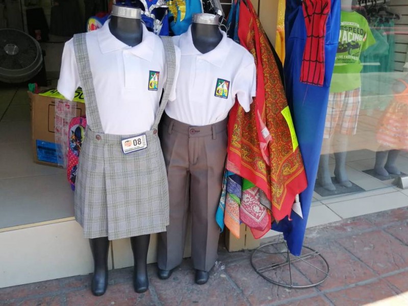 Seleccionan empresa ganadora de confección de uniformes escolares