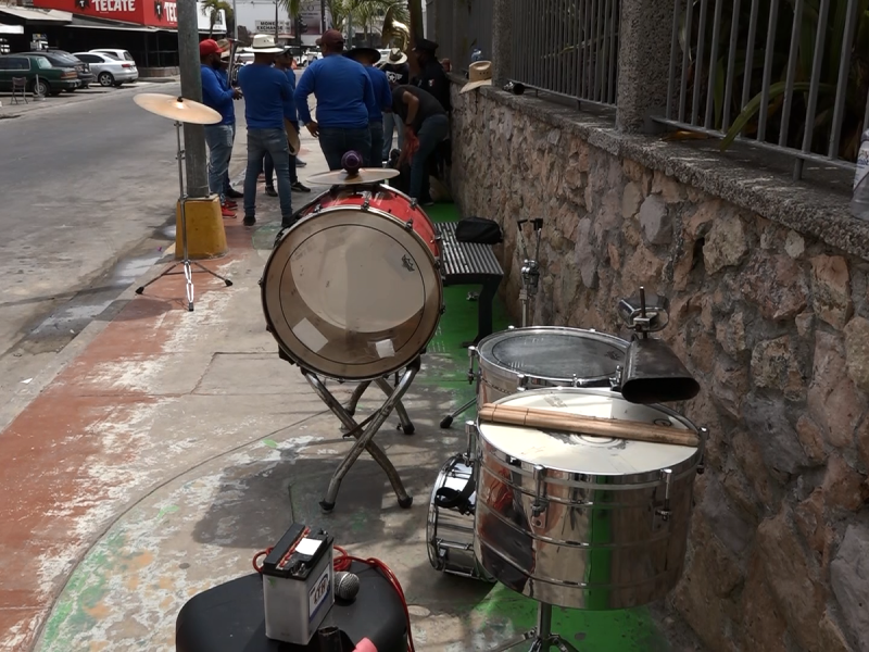 Semana Santa redituable para músicos foráneos