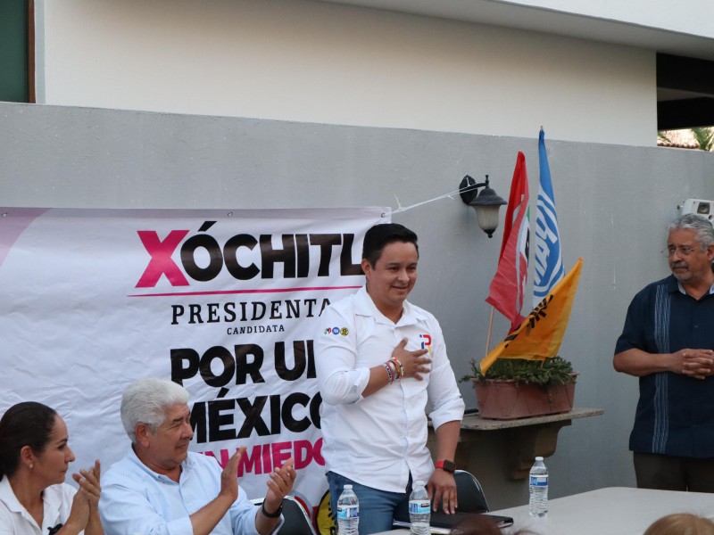 Señala Marcos Rosalío deficientes servicios en Tlajomulco