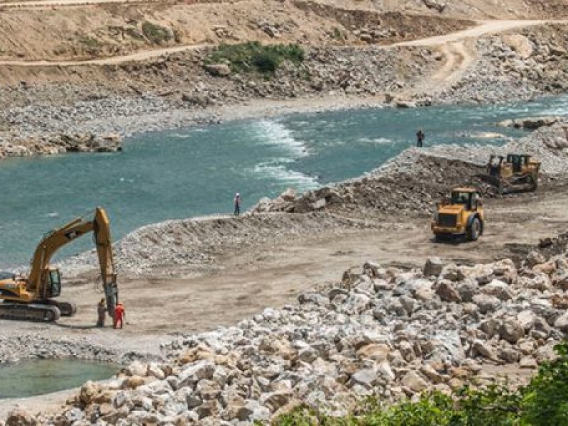 Sentencian a CFE a pagar 200MDD por cancelar obra Chicoasén