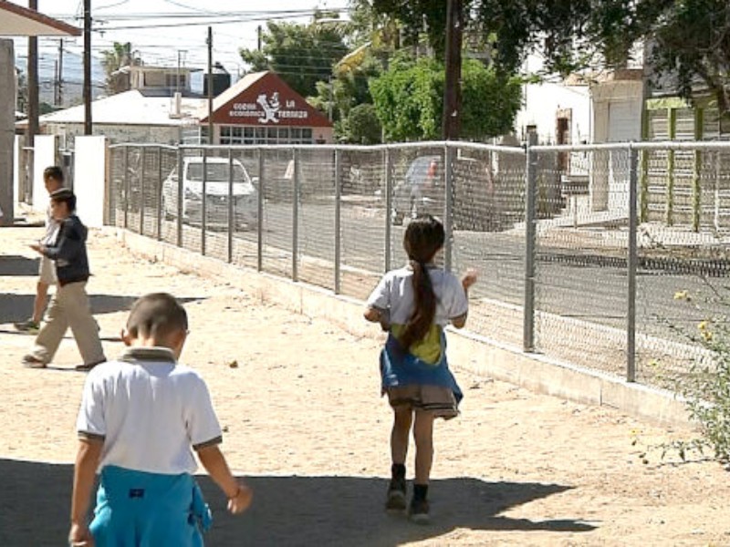 SEP garantiza materiales y recursos para el ciclo escolar 2025-2026 en BCS