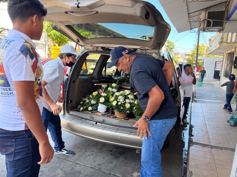 Sepultan al periodista Gerardo Torres Rentería en Acapulco