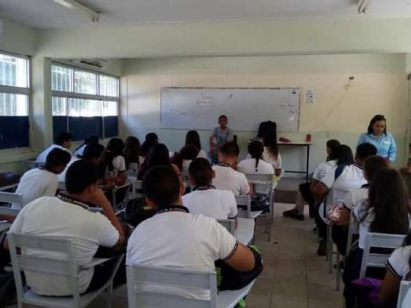 Sería irresponsable regresar a clases presenciales sin garantizar condiciones: UAS