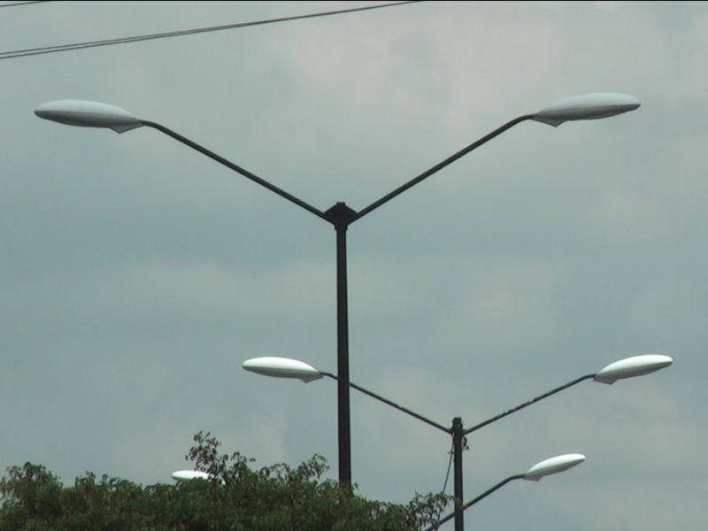 Servicios Públicos busca adquirir lámparas nuevas para el próximo año