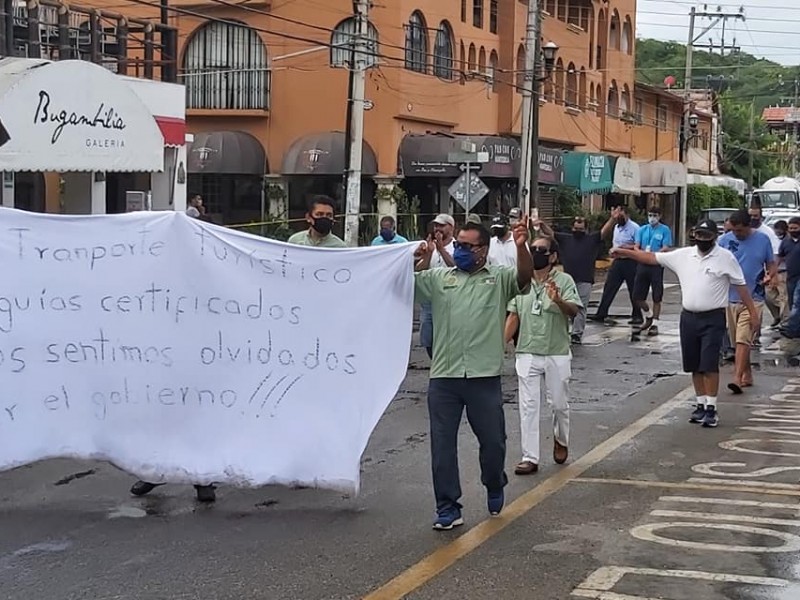 Servidores turísticos protestan ante falta de apoyos por pandemia